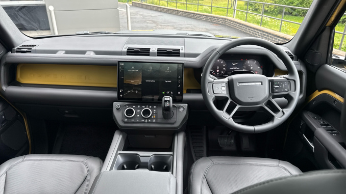 Land Rover Defender 3.0 D350 Trophy Edition Deep Sandglow 110 5dr Auto Diesel Estate - Image 9